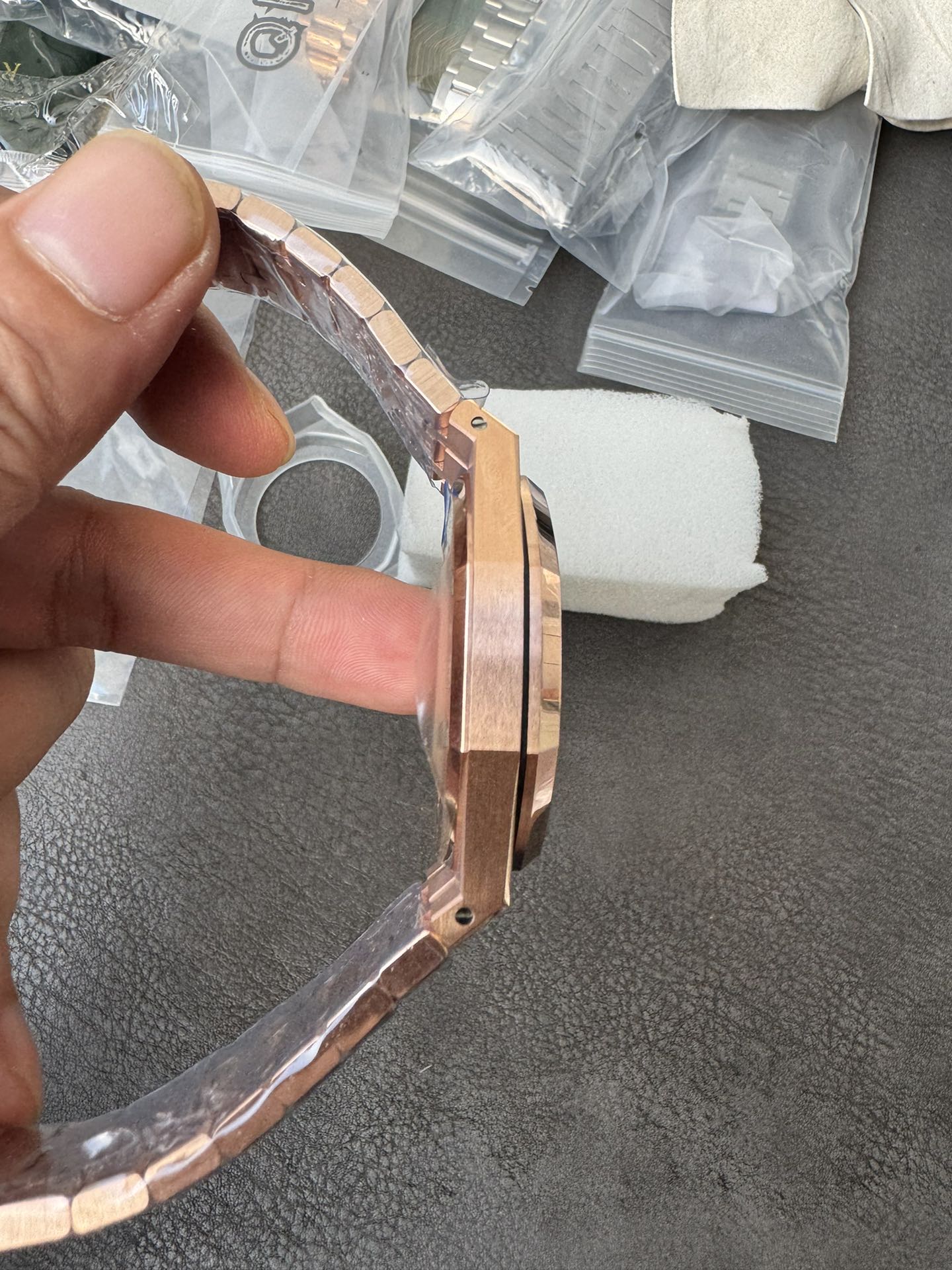 오데마피게 THB 공장 오데마피게 로열오크 더블 밸런스 휠 오픈워크 금통 15407OR.OO.1220OR.01 cal.3120무브먼트 상세 이미지 7