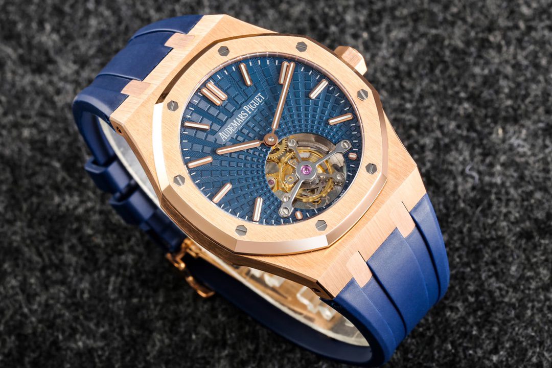 오데마피게 R8공장 오데마피게 로얄오크 셀프와인딩 플라잉 투르비용 26522OR.OO.1220OR.01 2924 무브먼트 상세 이미지 3