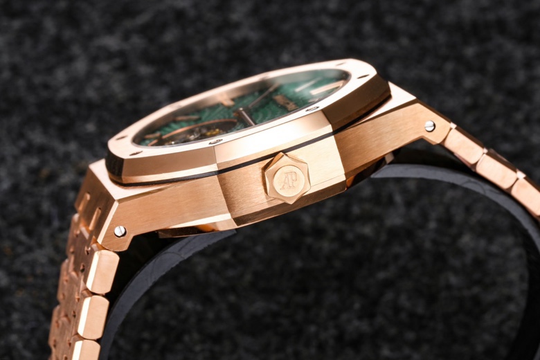 오데마피게 R8공장 오데마피게 로얄오크 셀프와인딩 플라잉 투르비용 26533OR.OO.1220OR.01 2950 무브먼트 상세 이미지 7