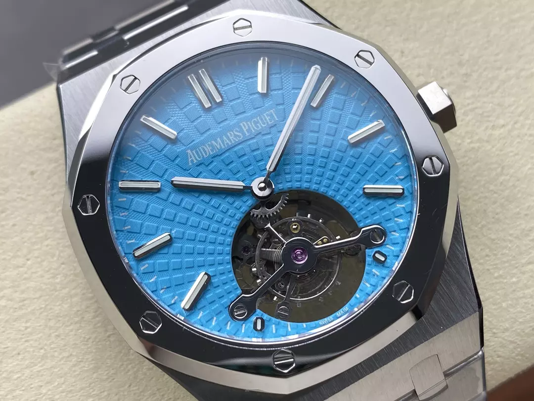 오데마피게 R8공장 오데마피게 로얄오크 셀프와인딩 플라잉 투르비용 26530PT.OO.1220PT.01 2950 무브먼트 상세 이미지 2