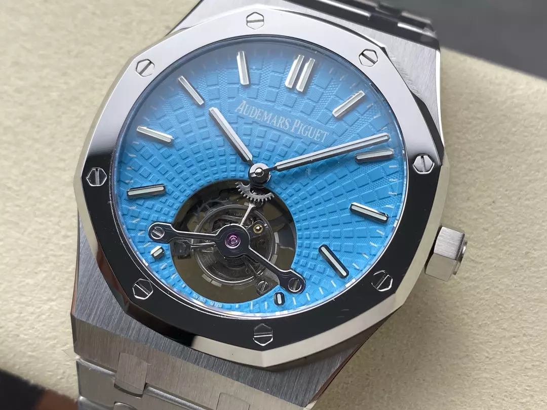 오데마피게 R8공장 오데마피게 로얄오크 셀프와인딩 플라잉 투르비용 26530PT.OO.1220PT.01 2950 무브먼트 상세 이미지 3