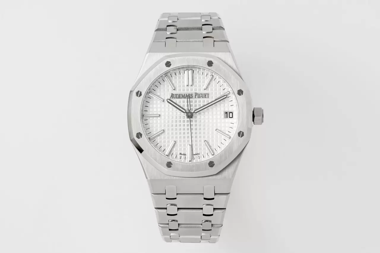 오데마피게 APS공장 오데마피게 로얄오크 50주년 한정판 화이트 다이얼 41mm 15510 cal.4302무브먼트, 두께 10.4mm 상세 이미지 1