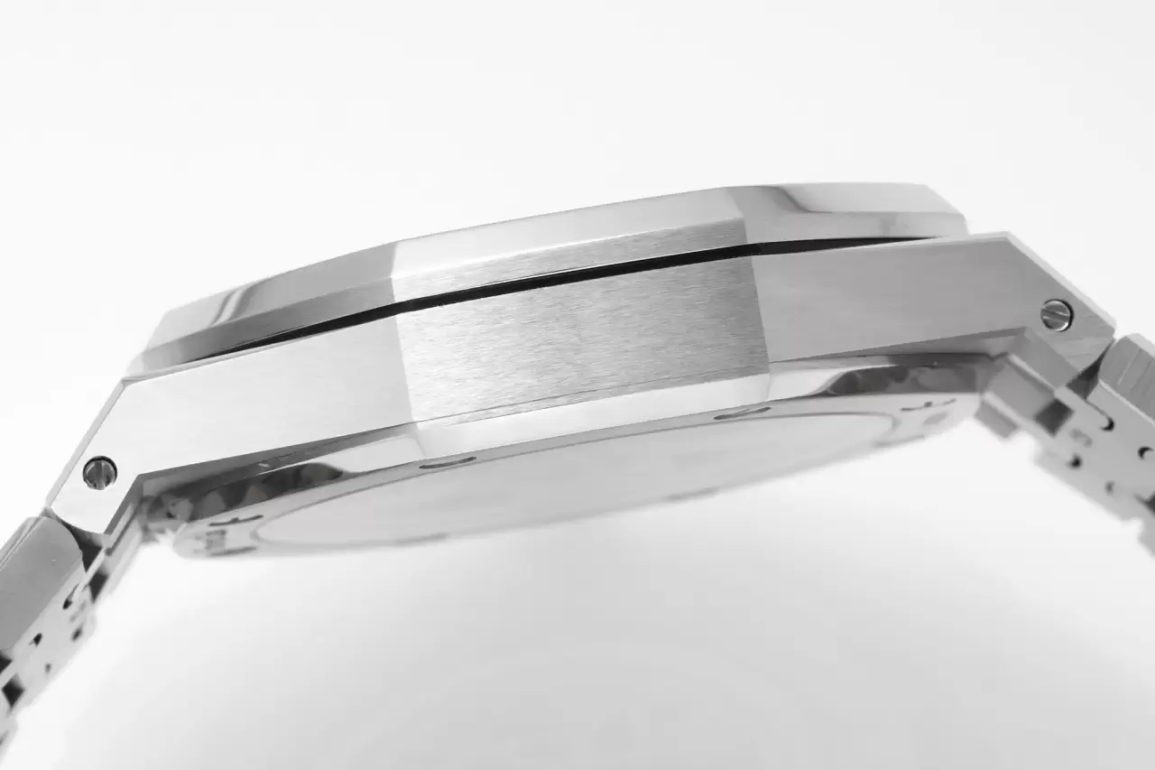 오데마피게 APS공장 오데마피게 로얄오크 50주년 한정판 화이트 다이얼 41mm 15510 cal.4302무브먼트, 두께 10.4mm 상세 이미지 7