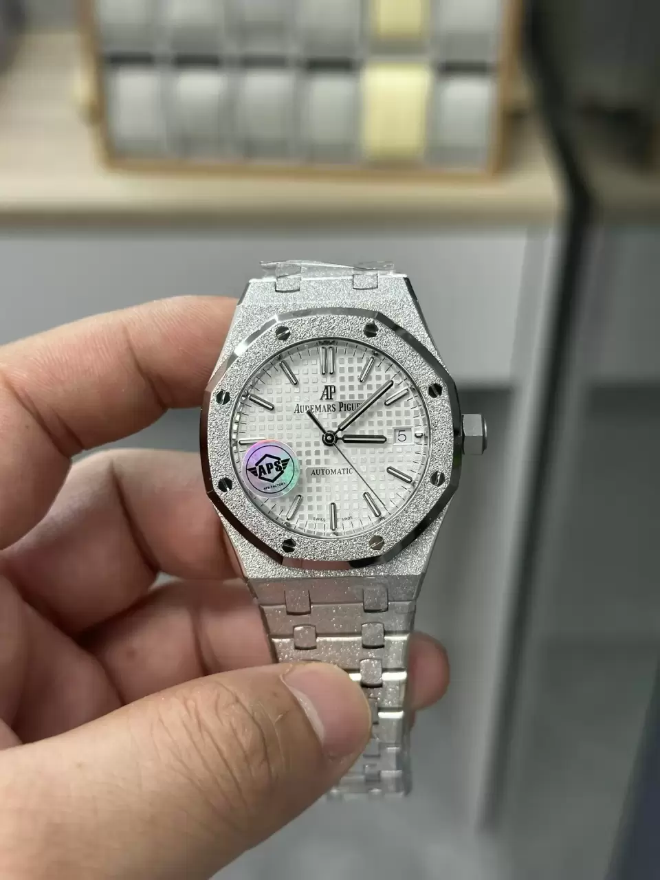 오데마피게 APS공장 오데마피게 로얄오크 프로스티드 흰판 다이얼 37mm 15454 CAL.3120 무브먼트 상세 이미지 1