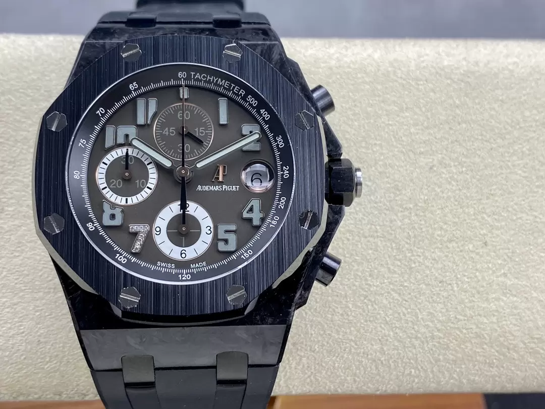 오데마피게 APF공장 오데마피게 로열오크 오프쇼어 크로노그래프 블랙 카본 42mm 26205AU Cal.3126 무브먼트 상세 이미지 1