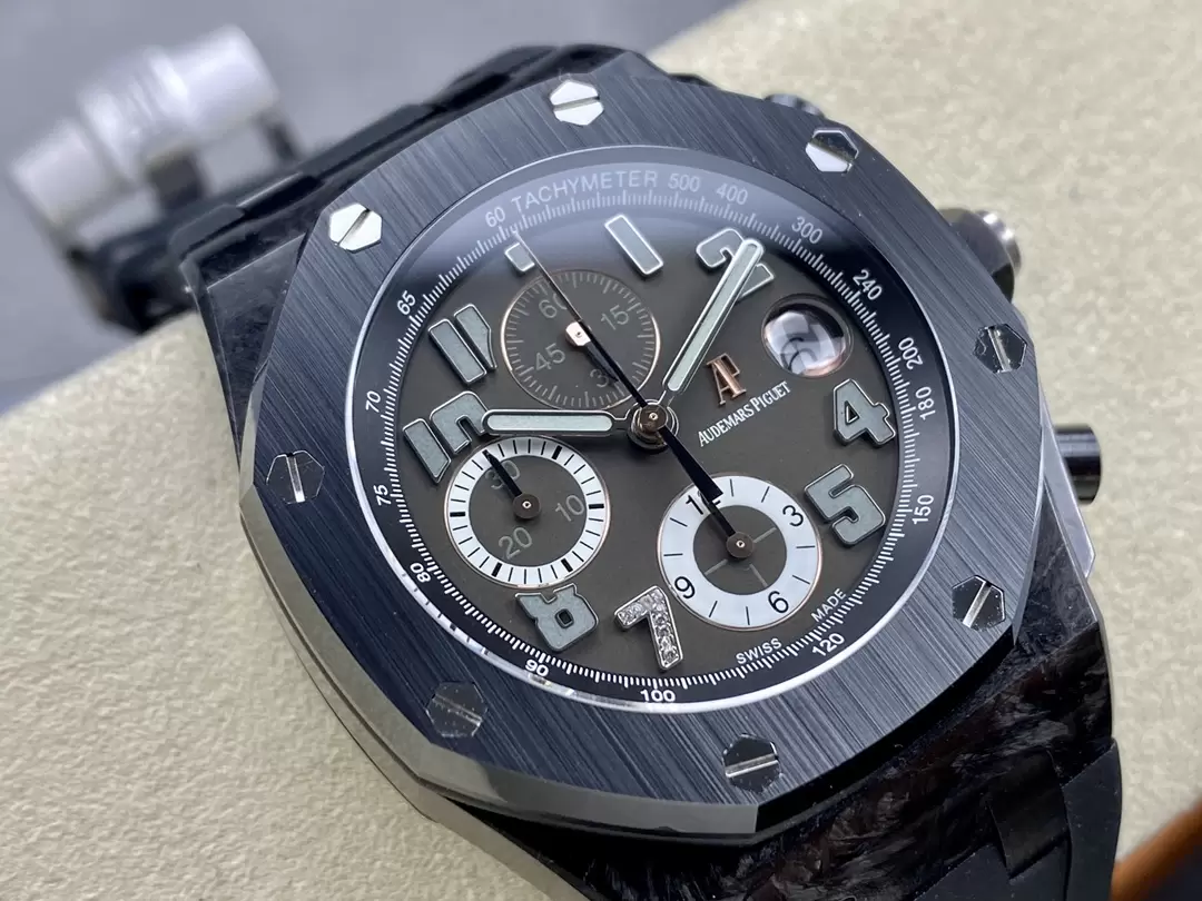 오데마피게 APF공장 오데마피게 로열오크 오프쇼어 크로노그래프 블랙 카본 42mm 26205AU Cal.3126 무브먼트 상세 이미지 2