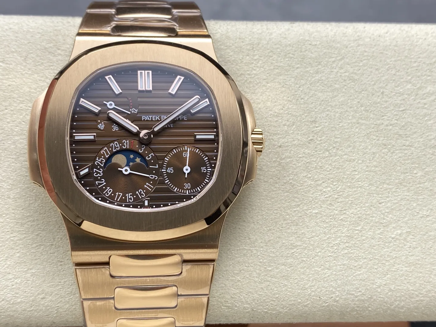 파텍필립 PPF공장 파텍필립 노틸러스 문페이즈 브라운 다이얼 5712 240 무브, 소음 없음 상세 이미지 1