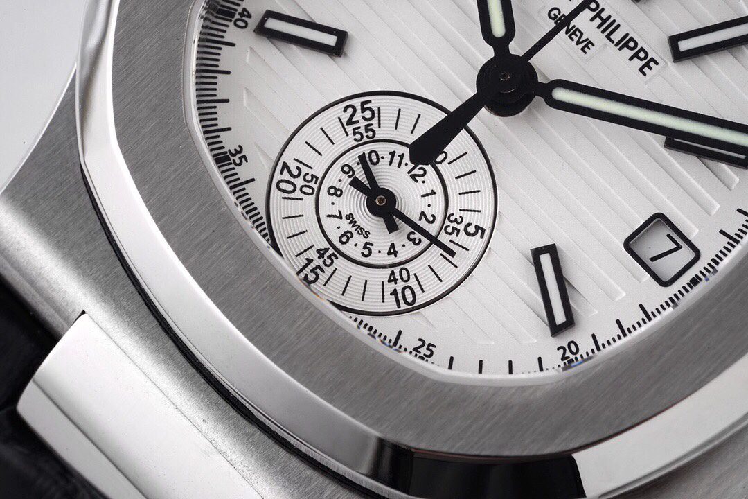파텍필립 3K공장 파텍필립 노틸러스40주년 리미티드 에디션 화이트 다이얼 가죽밴드 5980 PP.CH28-520 무브먼트 상세 이미지 4