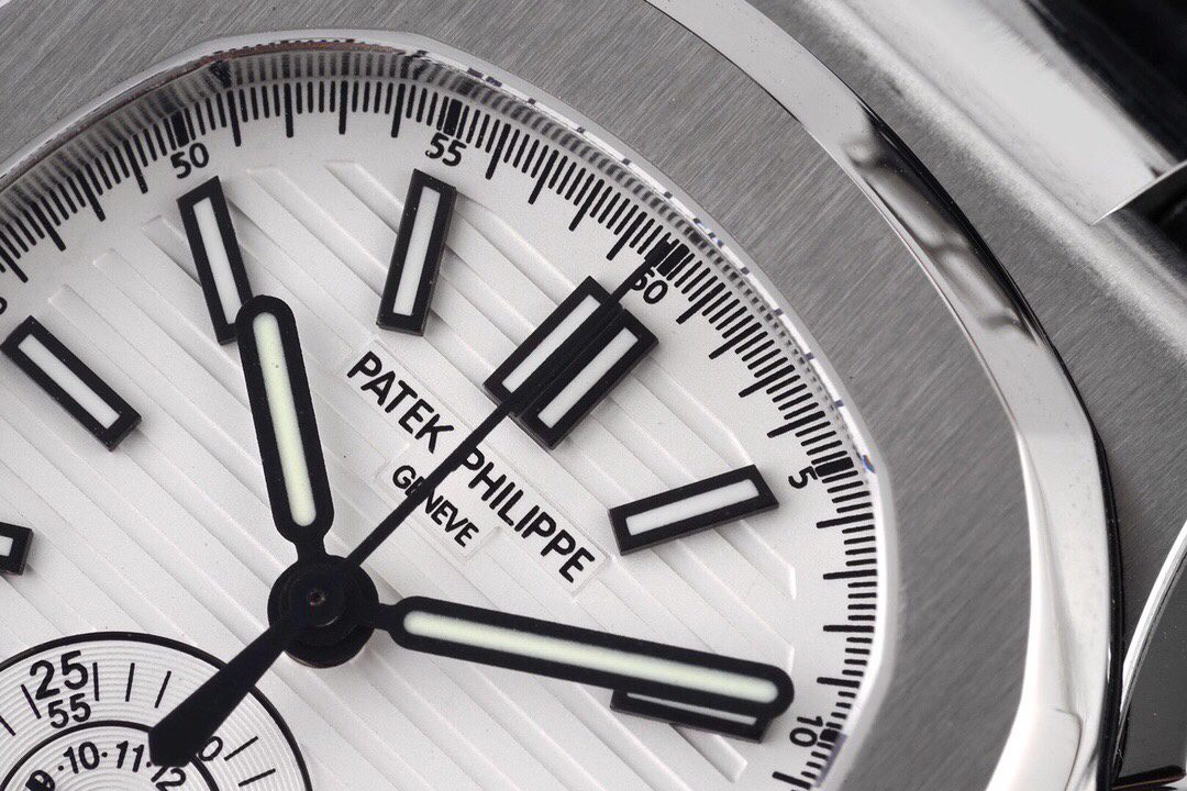 파텍필립 3K공장 파텍필립 노틸러스40주년 리미티드 에디션 화이트 다이얼 가죽밴드 5980 PP.CH28-520 무브먼트 상세 이미지 5
