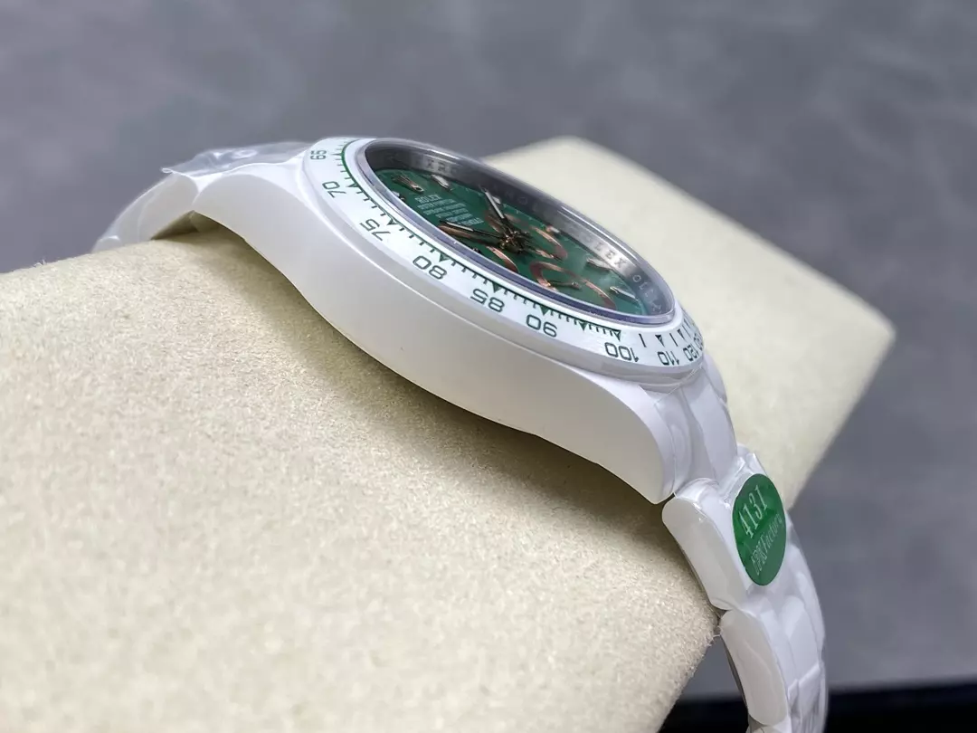 IPK공장 롤렉스 데이토나 그린 다이얼 화이트 세라믹 40mm 상세 이미지 6