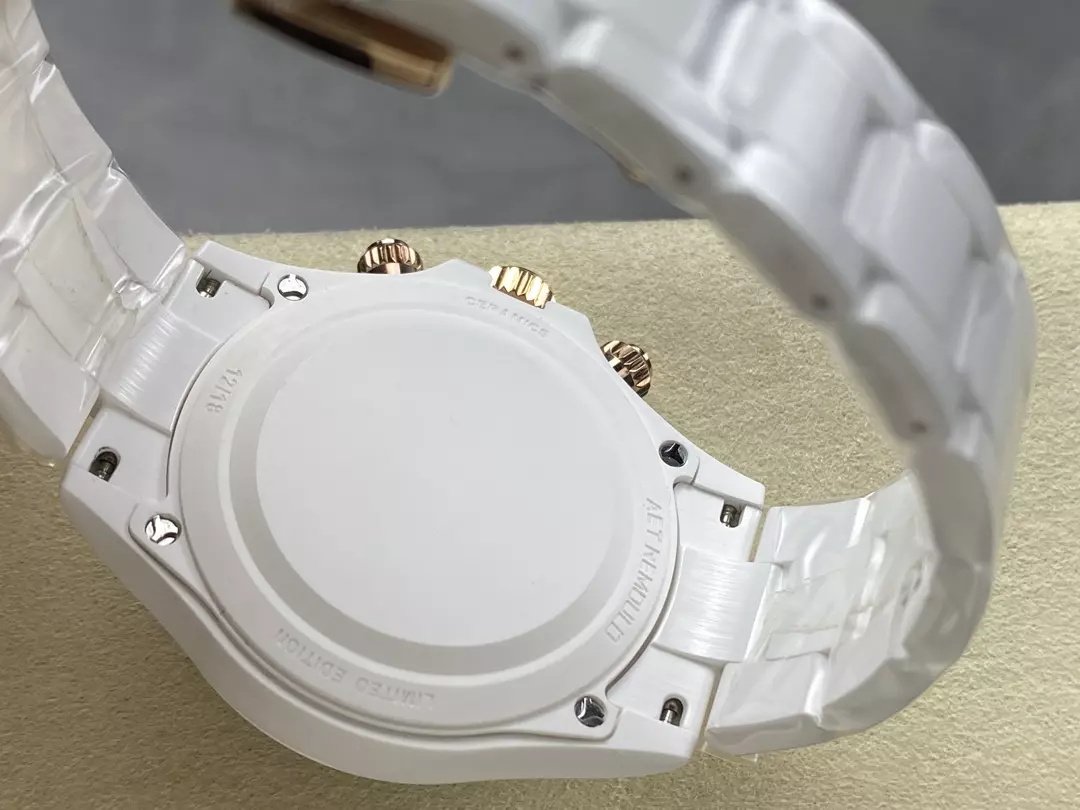 IPK공장 롤렉스 데이토나 그린 다이얼 화이트 세라믹 40mm 상세 이미지 8