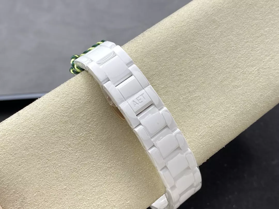 IPK공장 롤렉스 데이토나 그린 다이얼 화이트 세라믹 40mm 상세 이미지 9