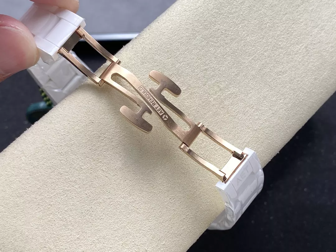 IPK공장 롤렉스 데이토나 그린 다이얼 화이트 세라믹 40mm 상세 이미지 10