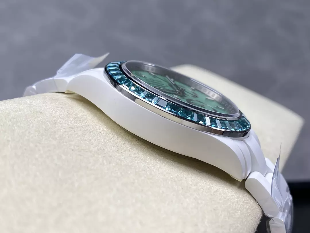 IPK공장 롤렉스 데이토나 그린 다이얼 화이트 세라믹 다이아 베젤 40mm 상세 이미지 6