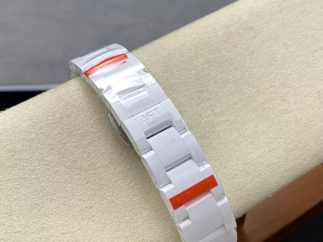 IPK공장 롤렉스 데이토나 그린 다이얼 화이트 세라믹 다이아 베젤 40mm 상세 이미지 9