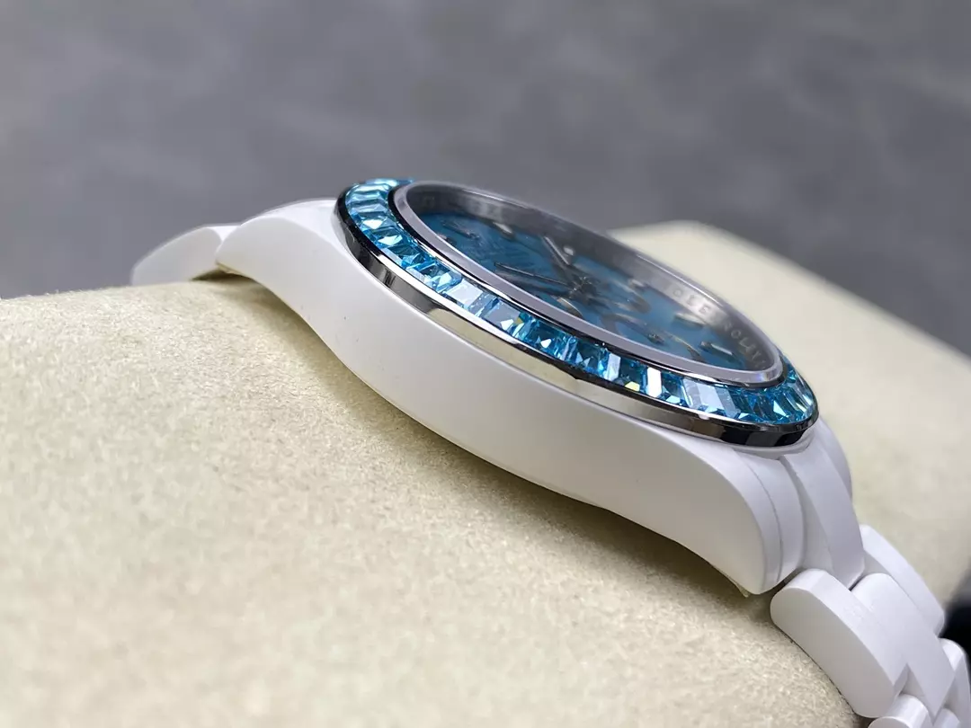 IPK공장 롤렉스 데이토나 블루 다이얼 화이트 세라믹 다이아 베젤 40mm 상세 이미지 6