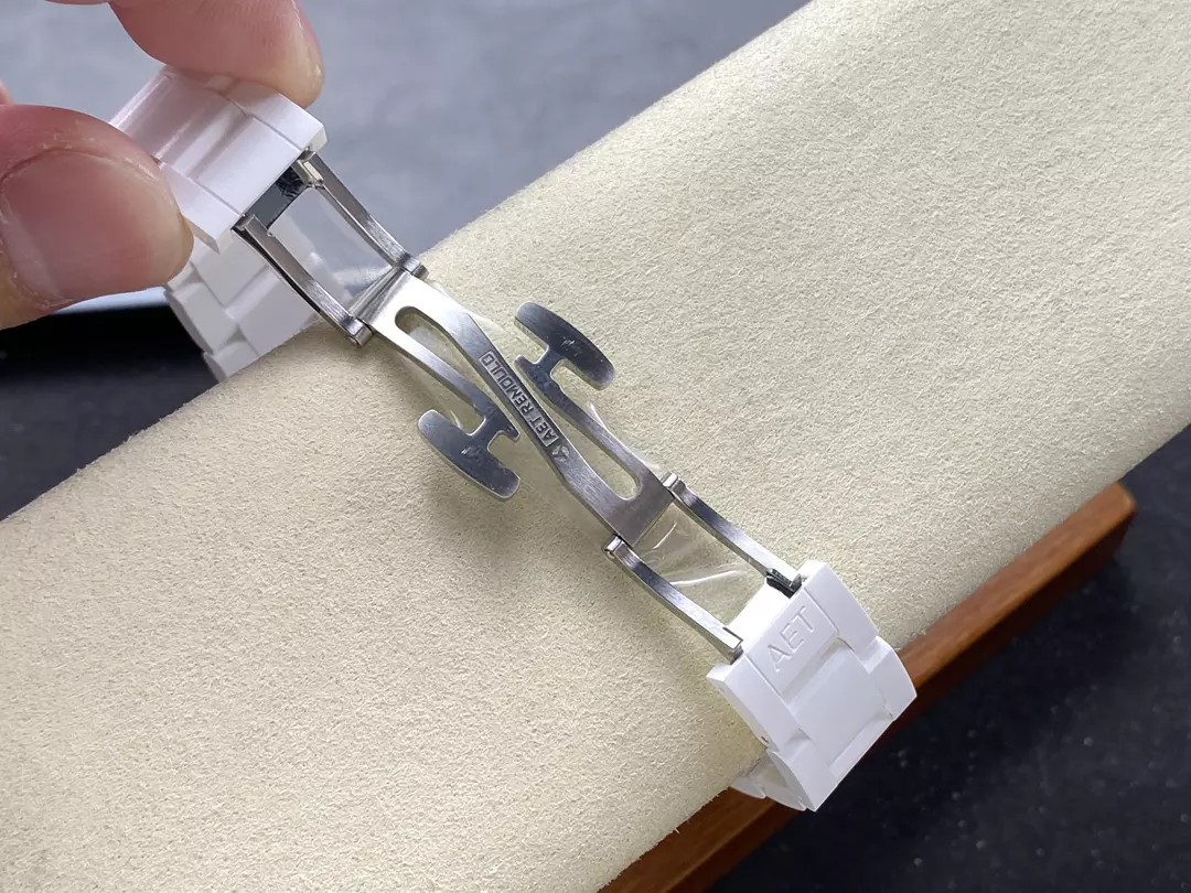 IPK공장 롤렉스 데이토나 블루 다이얼 화이트 세라믹 다이아 베젤 40mm 상세 이미지 10