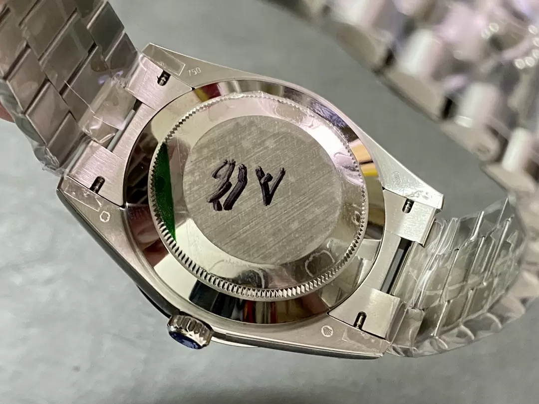 GM공장 V3 롤렉스 데이데이트 그린 아랍 다이얼 바게트 스무스 베젤 m228236 상세 이미지 8