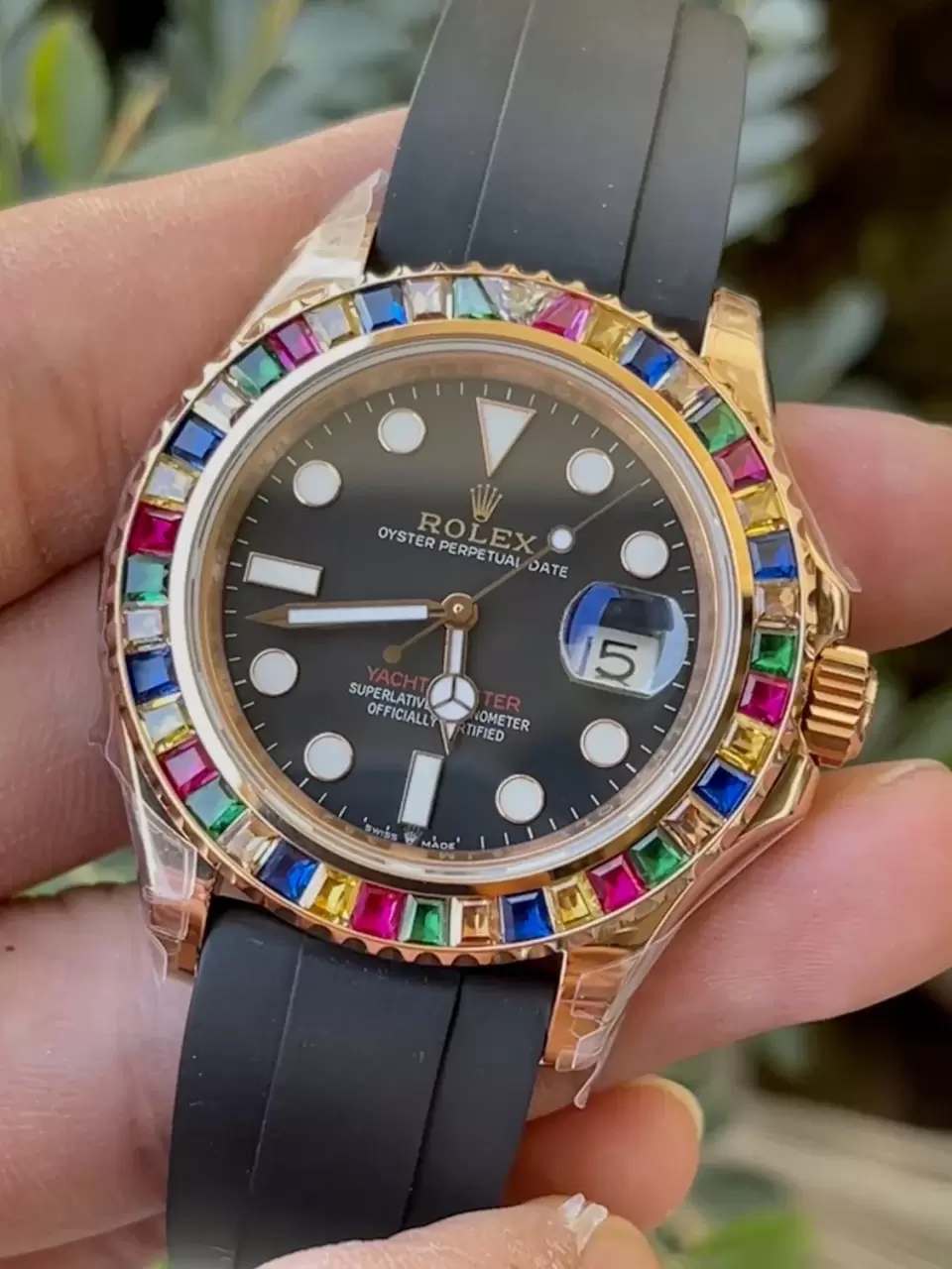 KF공장 롤렉스 요트마스터 로즈골드 금통 레인보우 다이아 베젤 116695SATS 상세 이미지 4