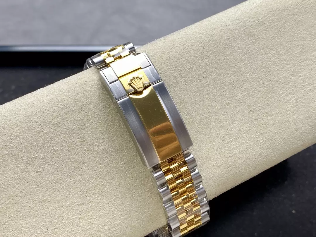 EW공장 롤렉스 GMT 마스터2 블랙 다이얼 옐로우 골드 콤비 m126713grnr 상세 이미지 10