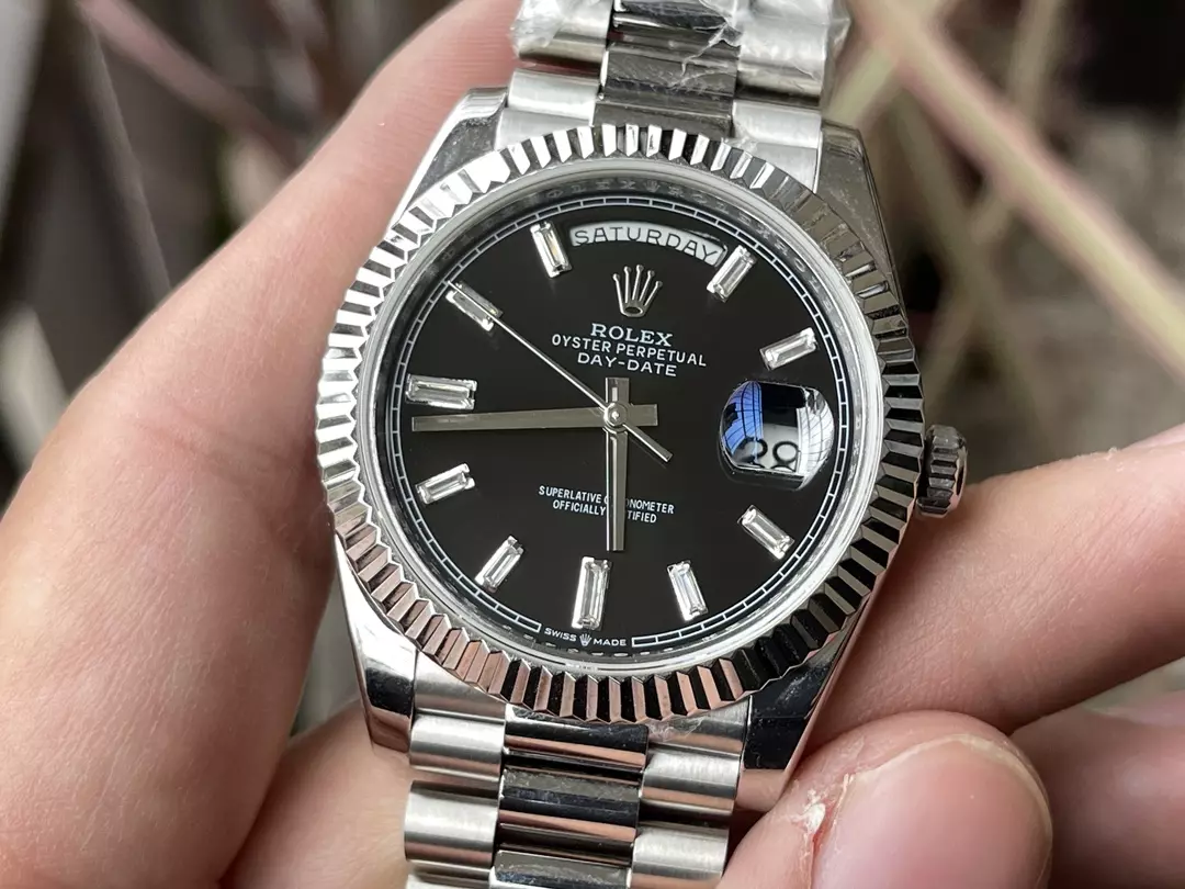 KF공장 롤렉스 데이데이트 블랙 다이아 다이얼 화이트 골드 금통 40mm 228235 상세 이미지 3