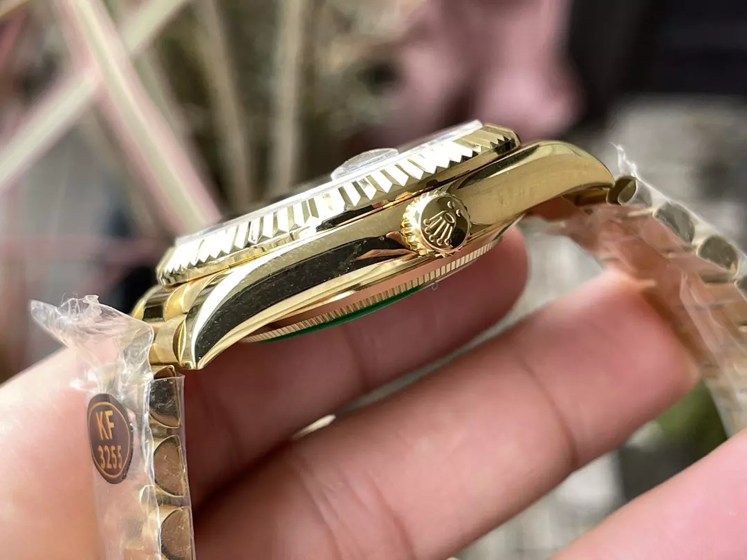 KF공장 롤렉스 데이데이트 블랙 다이아 다이얼 옐로우 골드 금통 40mm 228235 상세 이미지 6