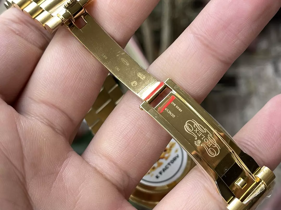 KF공장 롤렉스 데이데이트 블랙 다이아 다이얼 옐로우 골드 금통 40mm 228235 상세 이미지 10