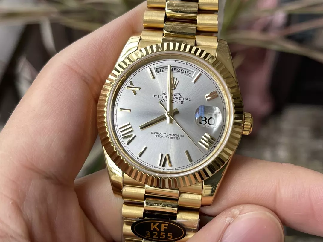 KF공장 롤렉스 데이데이트 실버 다이얼 옐로우 골드 금통 40mm 228235 상세 이미지 3