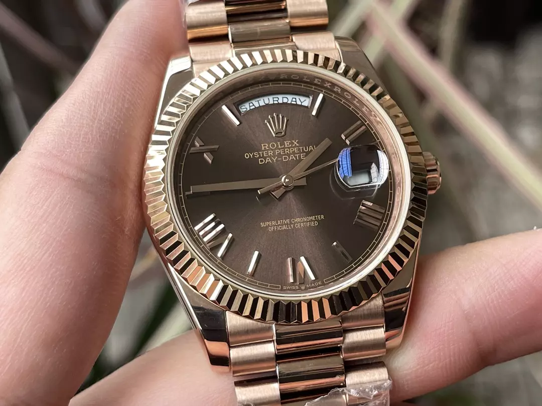 KF공장 롤렉스 데이데이트 브라운 다이얼 로즈골드 금통 40mm 228235 상세 이미지 4