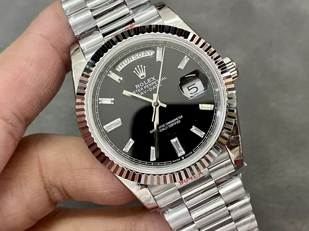 GM공장 V3 롤렉스 데이데이트 블랙 다이아 다이얼 화이트 골드 금통 40mm m228236 상세 이미지 4