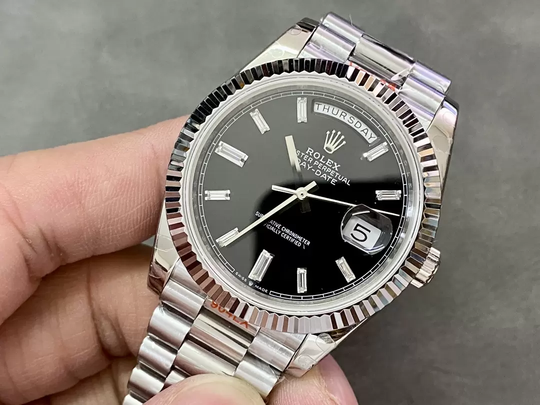 GM공장 V3 롤렉스 데이데이트 블랙 다이아 다이얼 화이트 골드 금통 40mm m228236 상세 이미지 5