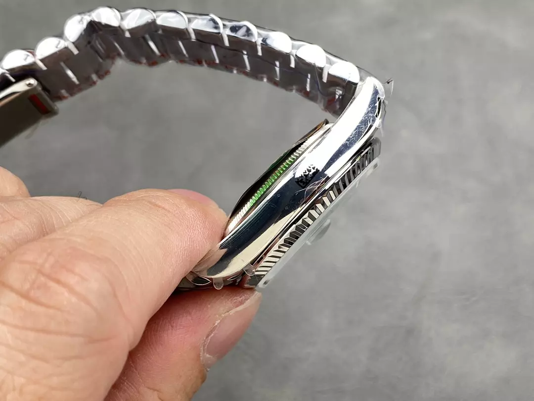 QF공장 롤렉스 데이데이트 플래티넘 로만 다이얼 화이트 골드 금통 36mm 128236 상세 이미지 7