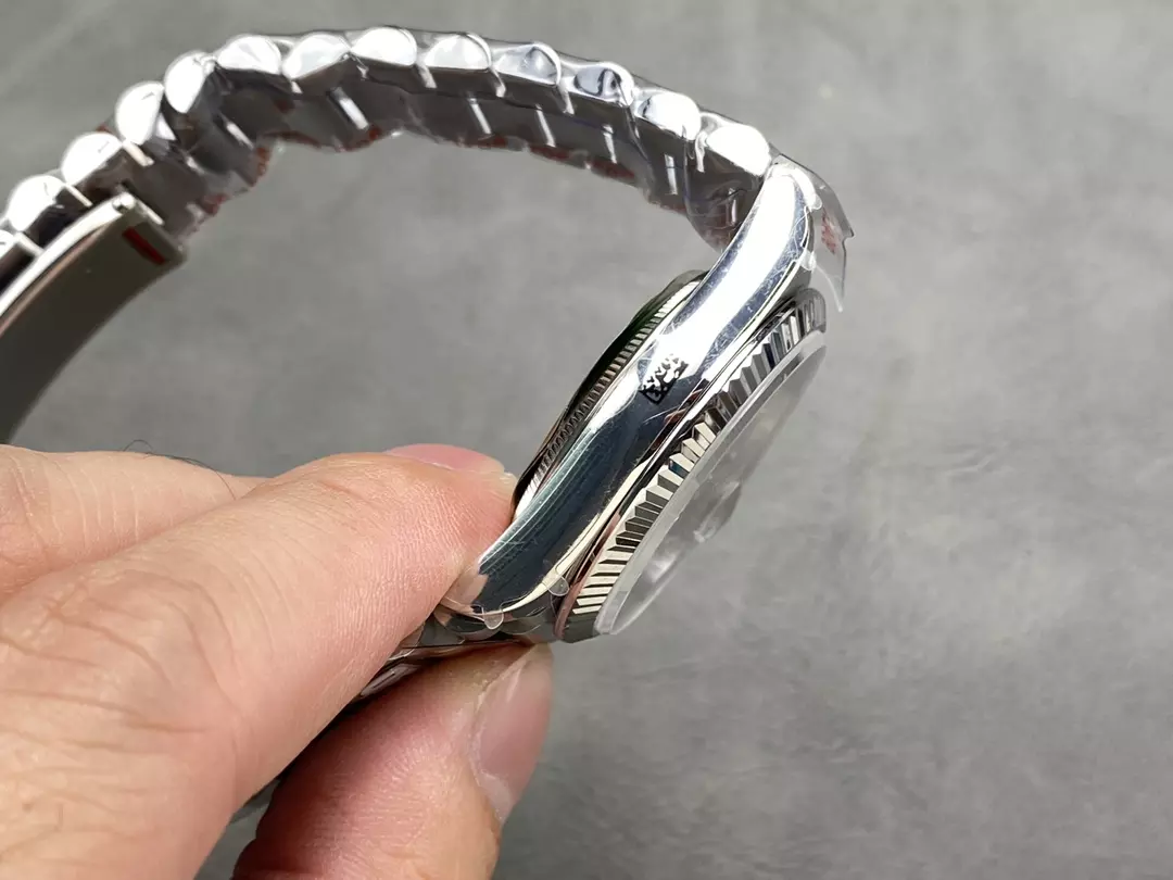 QF공장 롤렉스 데이데이트 플래티넘 다이얼 바게트다이아 화이트 골드 금통 36mm 128236 상세 이미지 6