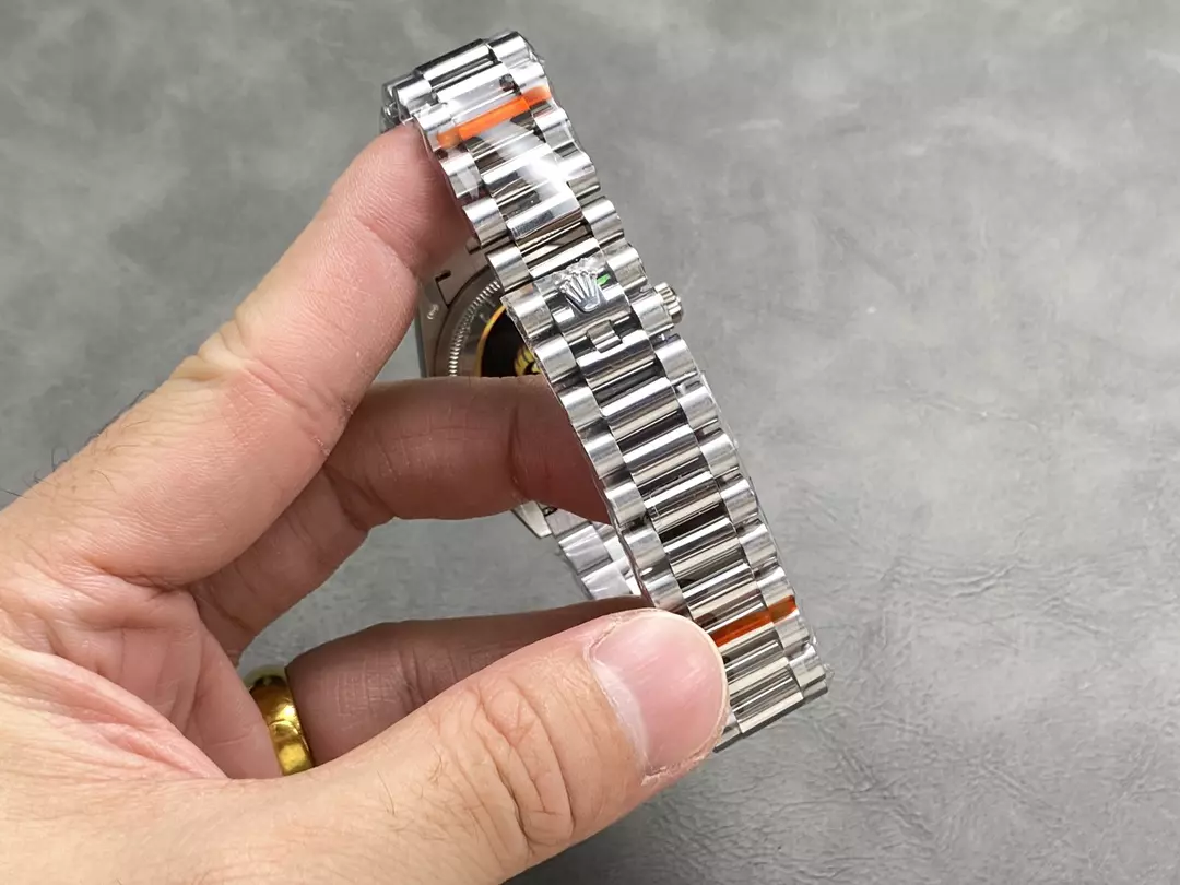 QF공장 롤렉스 데이데이트 청판 로만 다이얼 화이트 골드 36mm 128236 상세 이미지 10