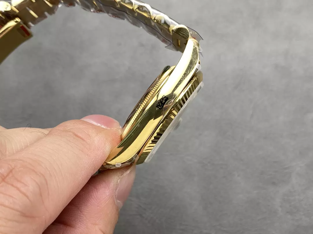 QF공장 롤렉스 데이데이트 그린 옴브레 다이얼 10P다이아 옐로우 골드 36mm 128238 상세 이미지 7