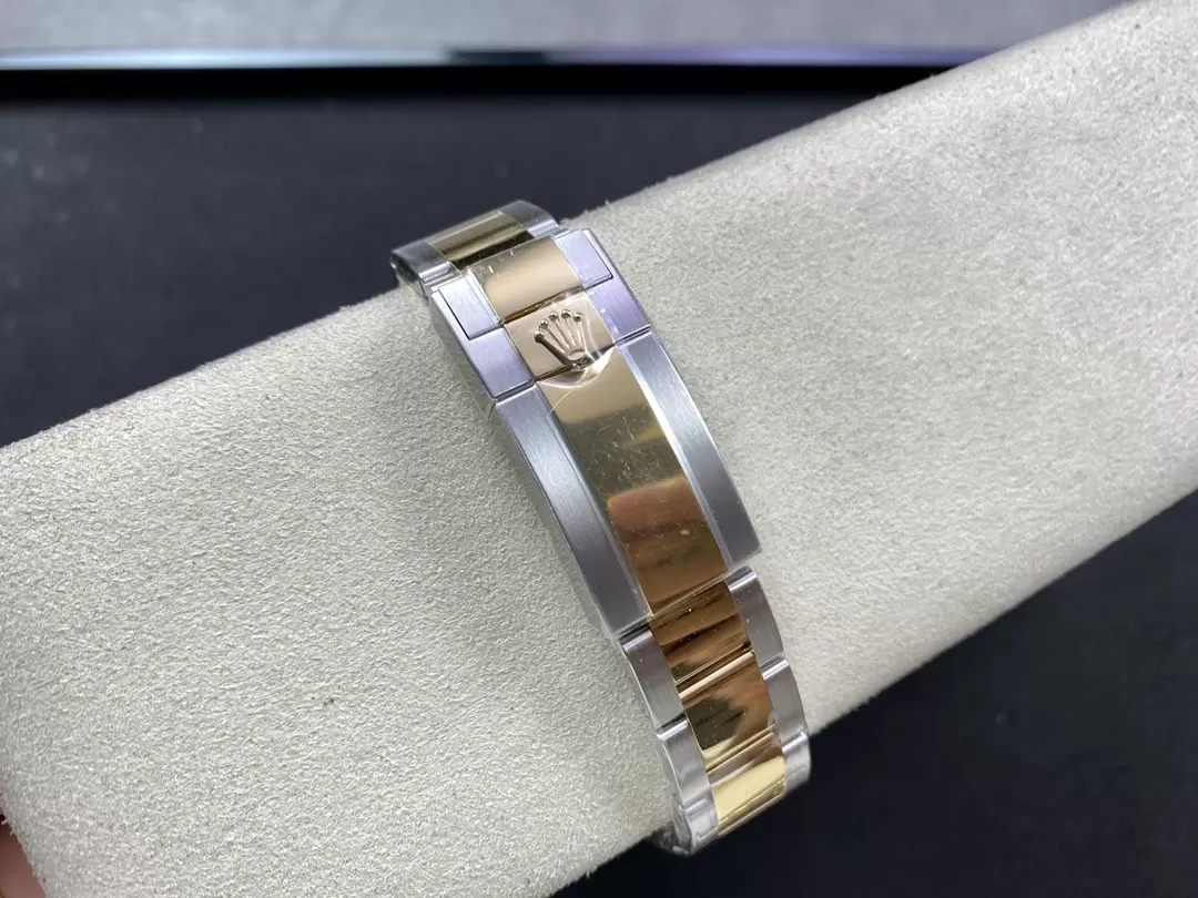 클린공장 롤렉스 GMT마스터 2 블랙 다이얼 콤비 오이스터 40mm 116713 LN 상세 이미지 10