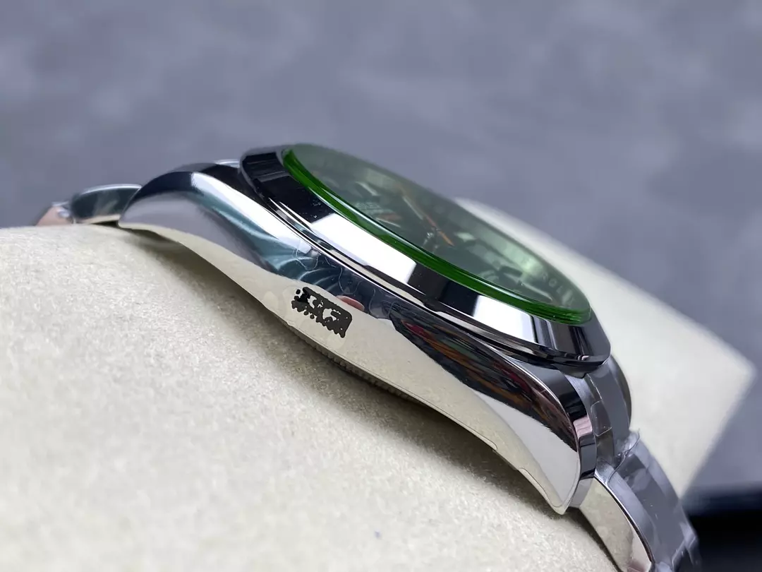 VS공장 롤렉스 밀가우스 40mm 116400GV 상세 이미지 6