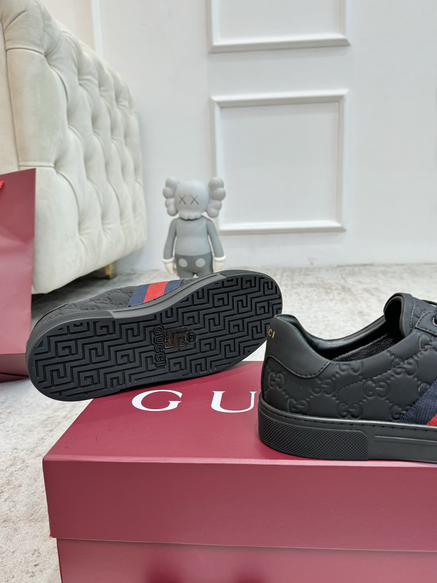 구찌 블랙 레더 구찌 에이스 스니커즈 상세 이미지 4