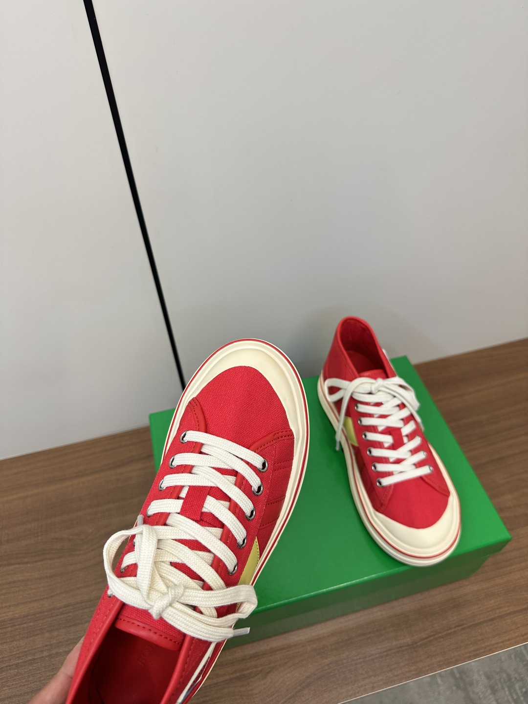 보테가베네타 엘리엇 스니커즈 레드 상세 이미지 9