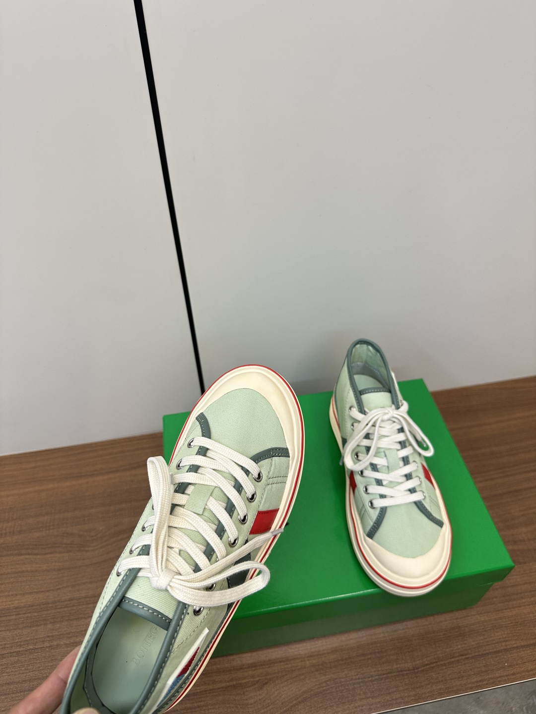 보테가베네타 엘리엇 스니커즈 그린 상세 이미지 2