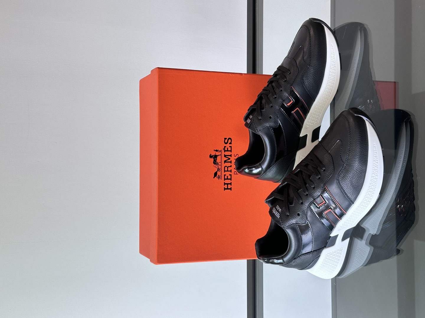 에르메스 휴고 스니커즈 블랙 상세 이미지 9