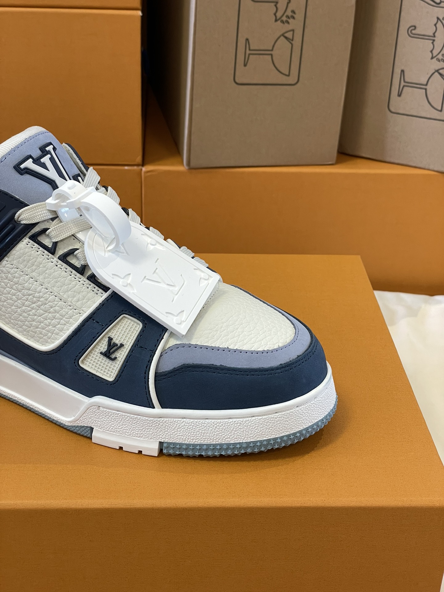 루이비통 LV 트레이너 스니커즈 블루 상세 이미지 4