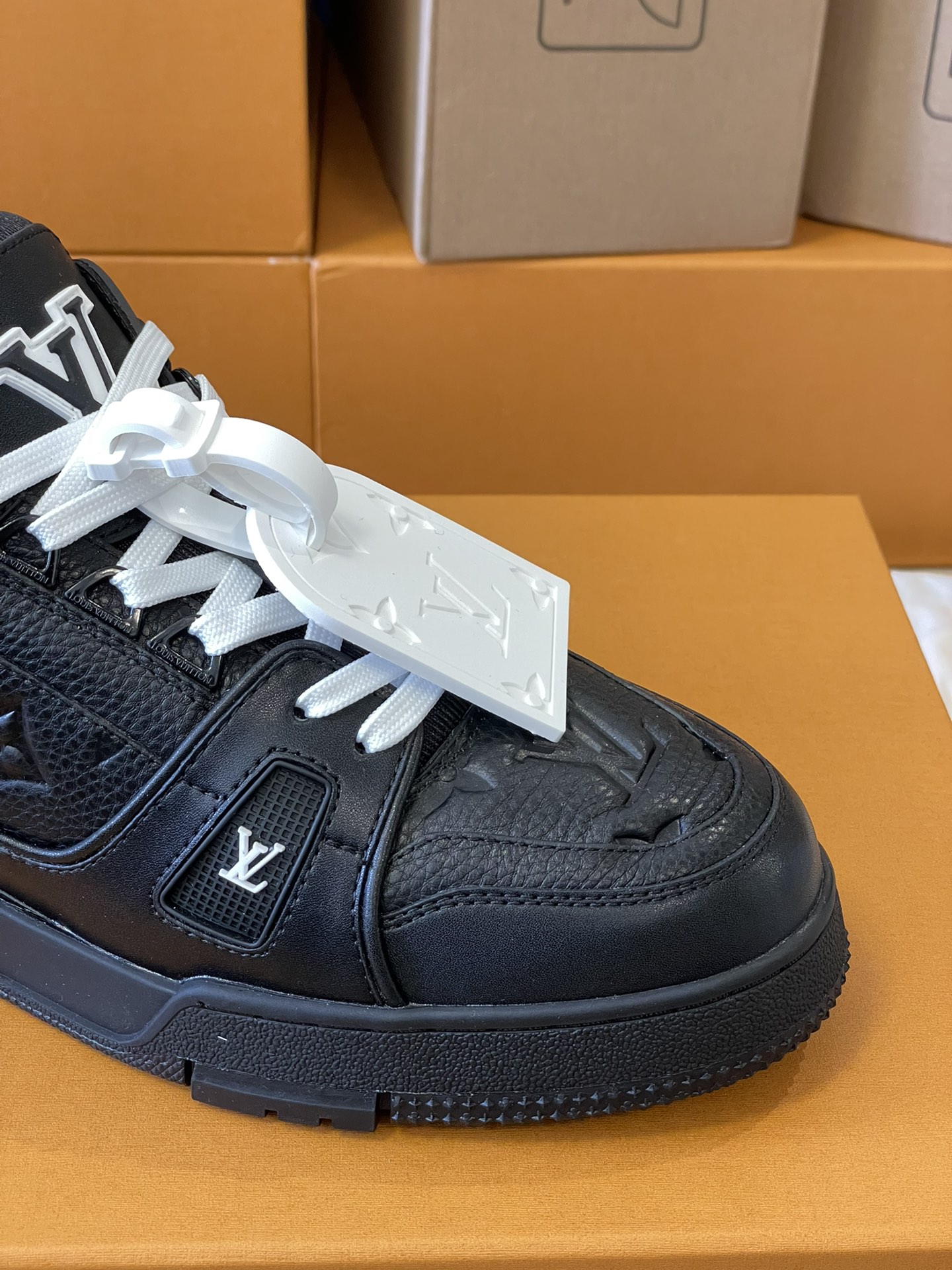 루이비통 LV 트레이너 스니커즈 블랙 상세 이미지 6