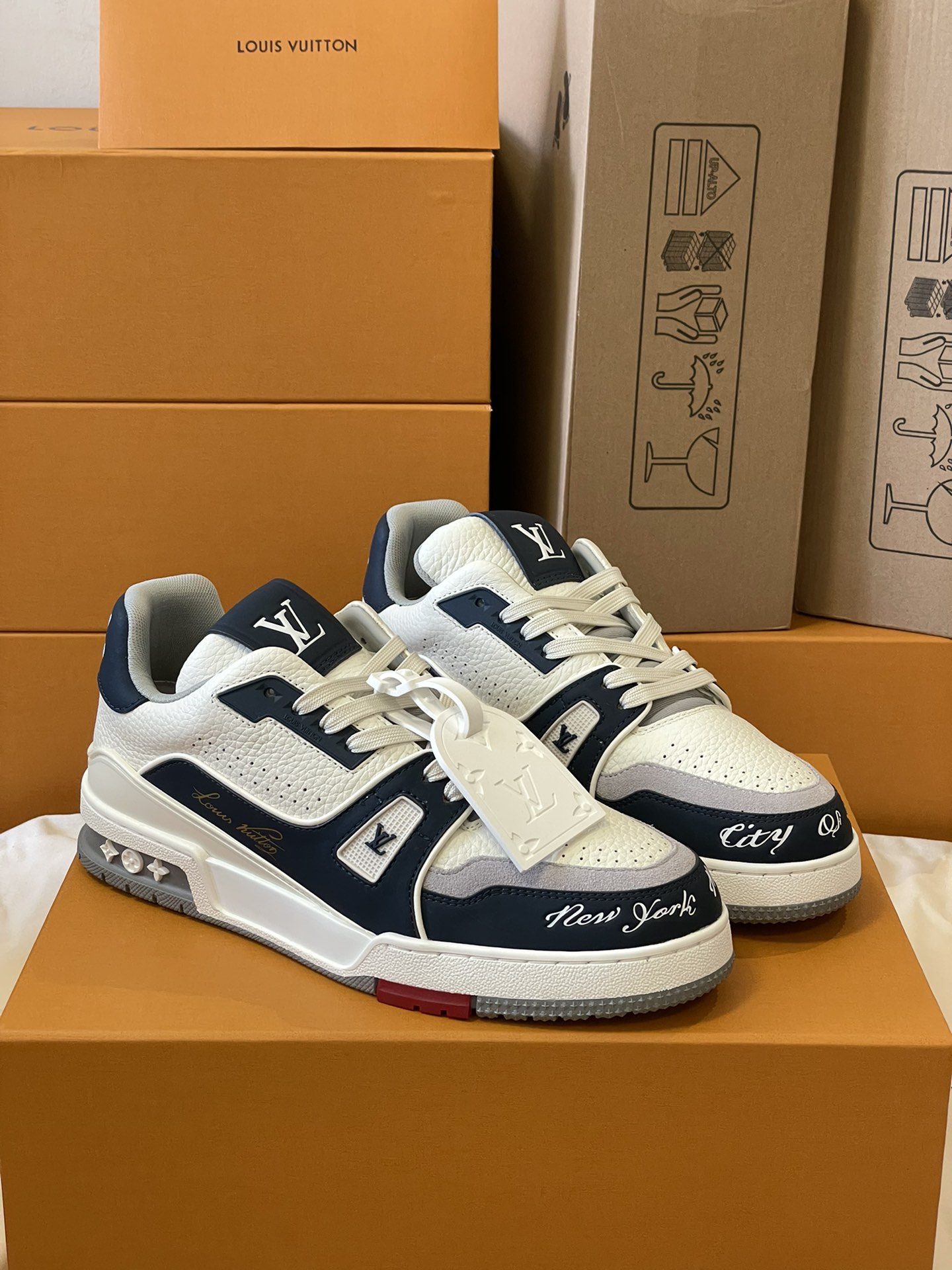 루이비통 LV 트레이너 스니커즈 네이비 상세 이미지 1