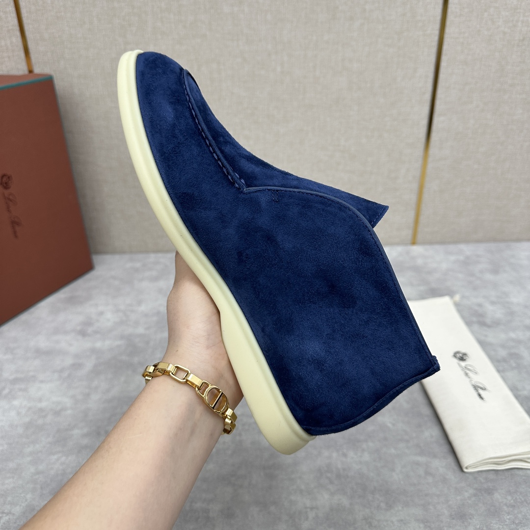 로로피아나 스웨이드 오픈 워크 처카 부츠 블루 상세 이미지 8