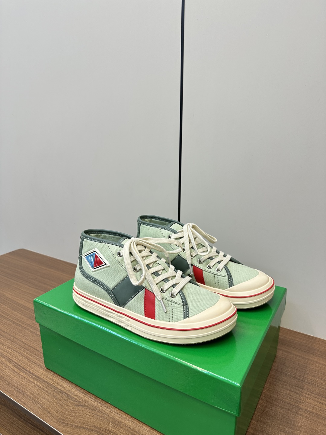 보테가베네타 엘리엇 스니커즈 그린 상세 이미지 6