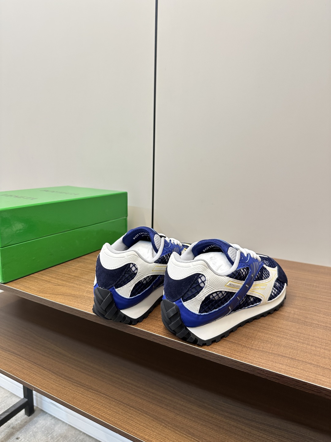 보테가베네타 오르빗 스니커즈 블루 상세 이미지 6