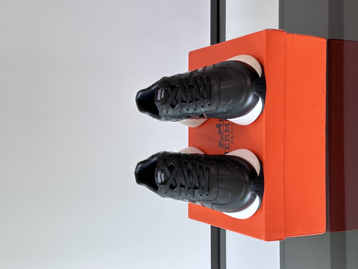 에르메스 휴고 스니커즈 블랙 상세 이미지 8