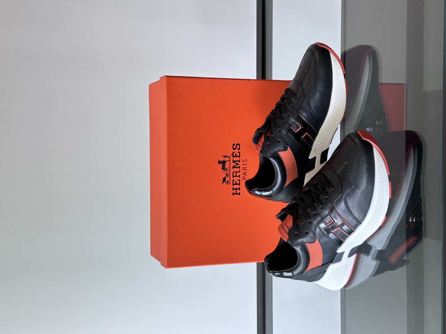 에르메스 휴고 스니커즈 블랙/오렌지 상세 이미지 5