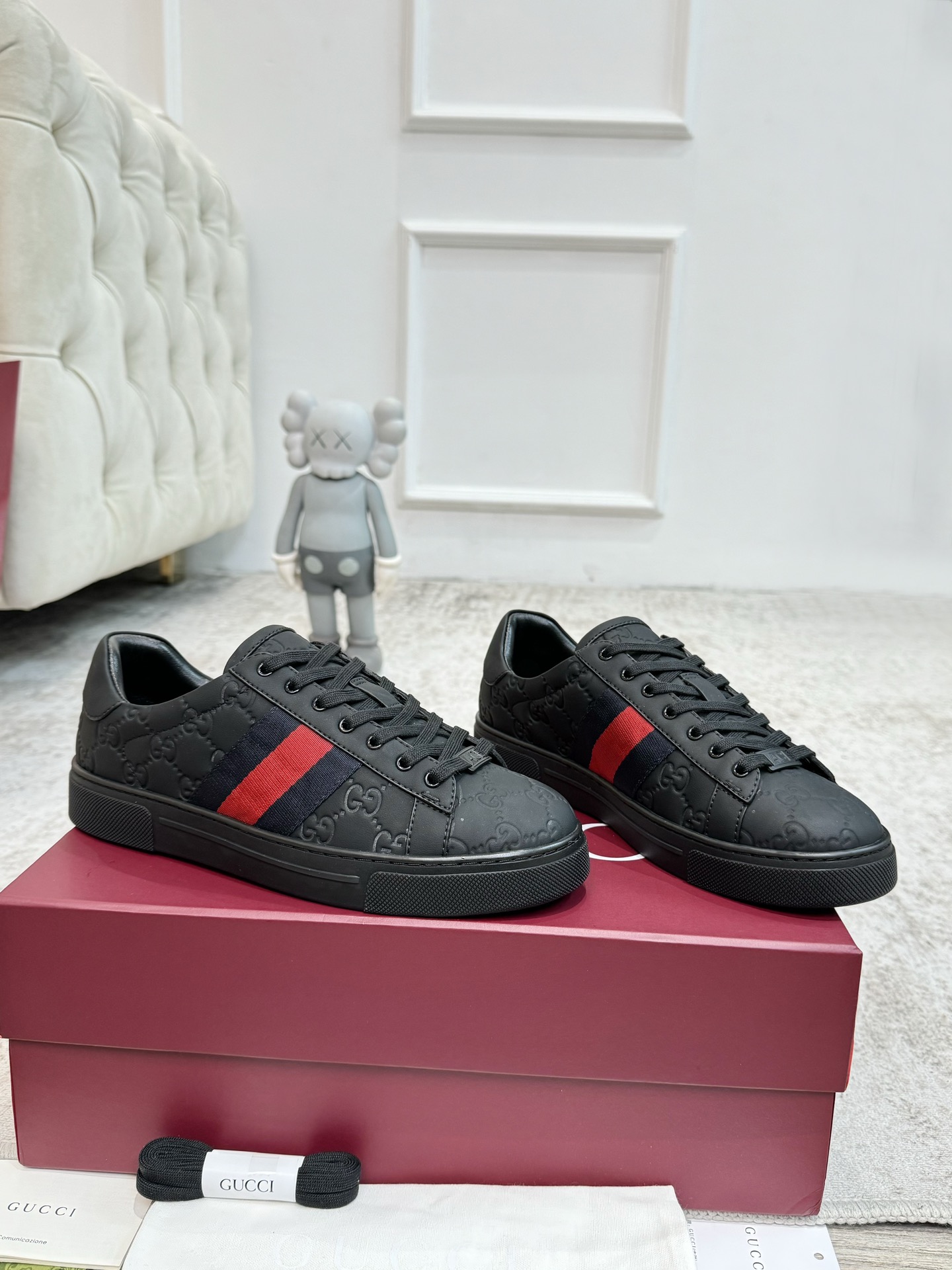 구찌 블랙 레더 구찌 에이스 스니커즈 상세 이미지 3